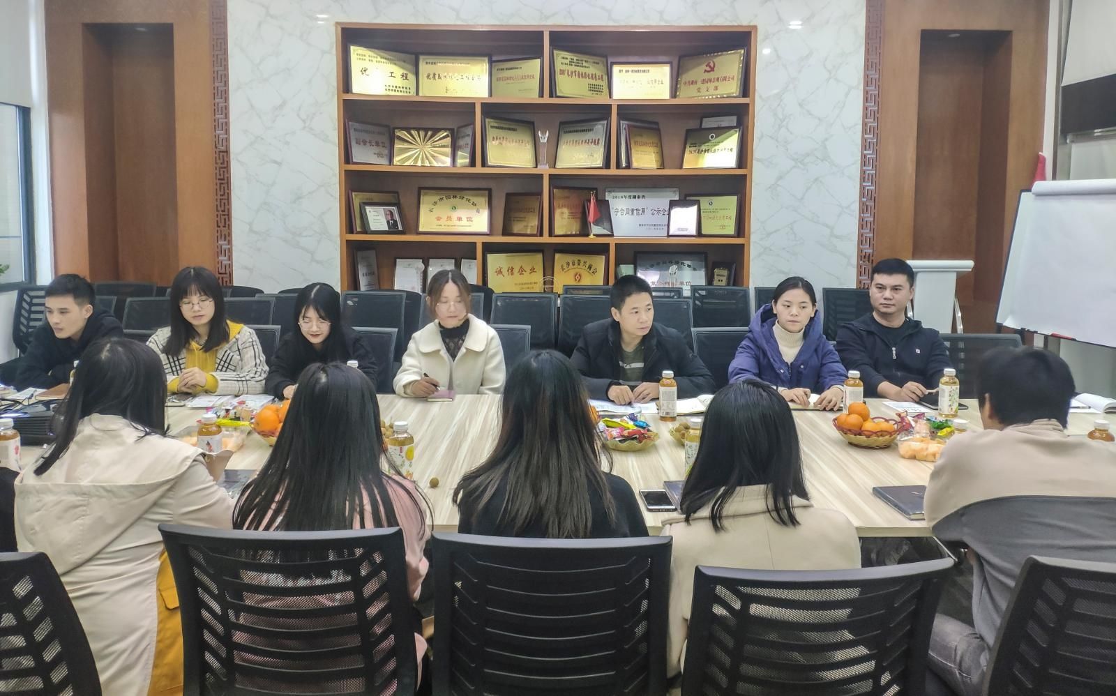 新員工(gong)座談(tan)會(hui) — 直擊現(xiàn)(xian)場