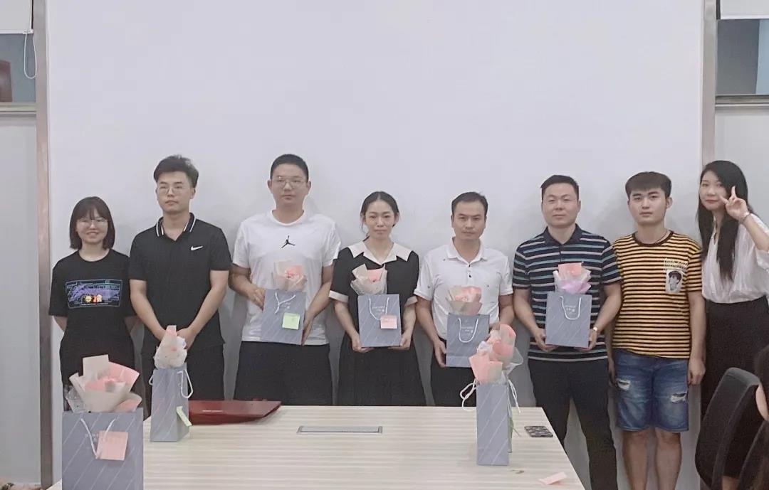 湖(hu)南(nan)省(sheng)一(yi)建(jian)園(yuan)林(lin)建(jian)設(shè)有限(xian)公司 湖(hu)南省一(yi)建園(yuan)林(lin)建(jian)設(shè)(she)有(you)限公司(si)