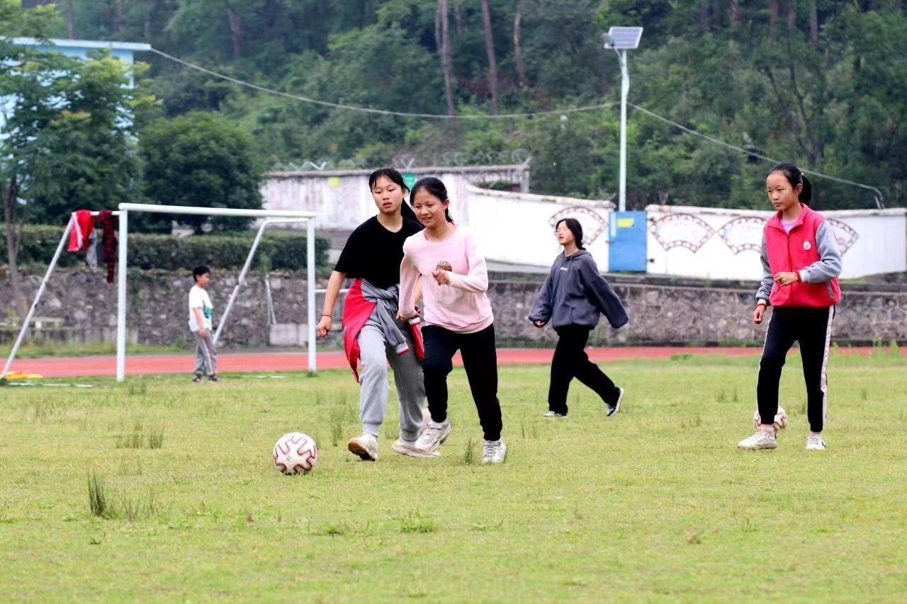 湖(hu)南(nan)省(sheng)一(yi)建(jian)園林(lin)建設有(you)限公司