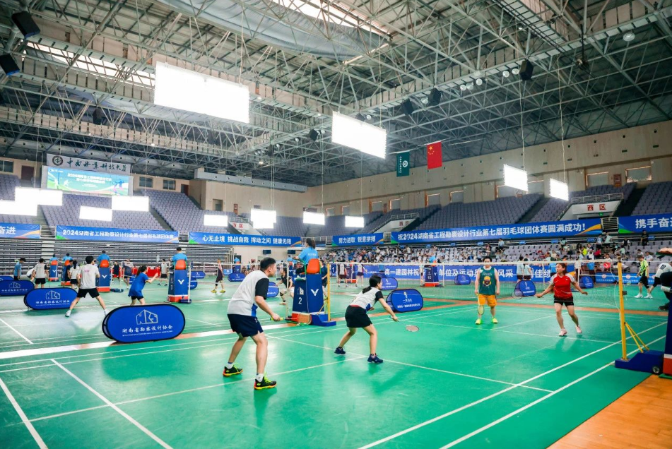 湖(hu)南(nan)省(sheng)一(yi)建園林建設(shè)(she)有限(xian)公(gong)司(si)