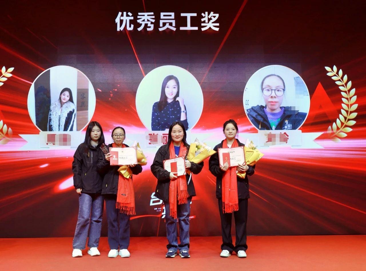 湖南(nan)省一建園(yuan)林(lin)建設(shè)有限(xian)公司