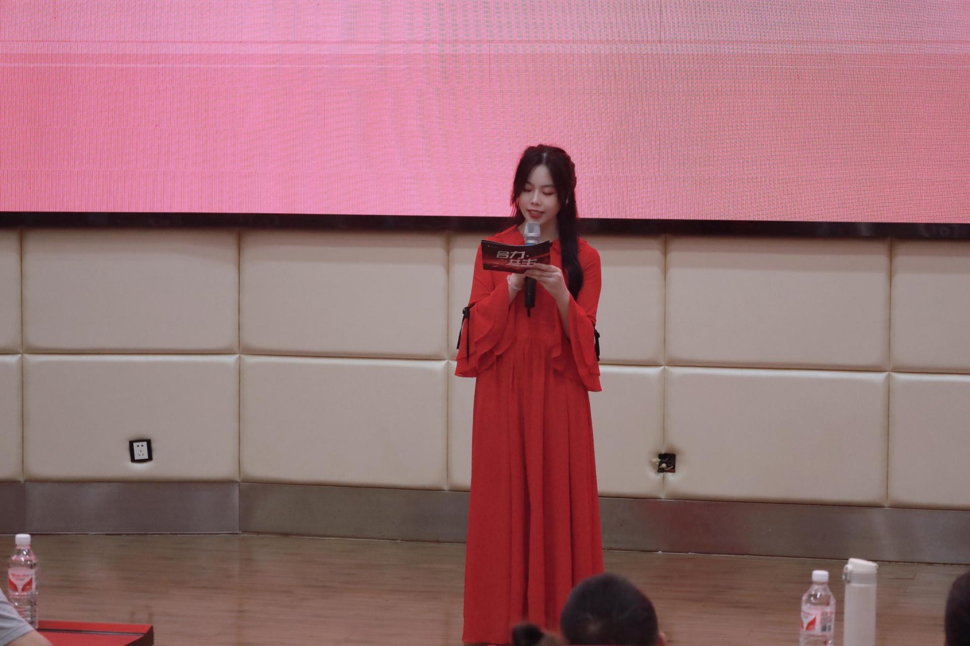 湖(hu)南(nan)省一(yi)建(jian)園林建(jian)設(shè)有限公司(si)