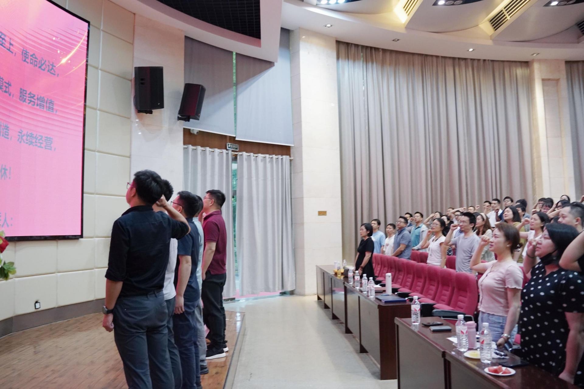 湖(hu)南省一(yi)建園(yuan)林建(jian)設(shè)有限公司