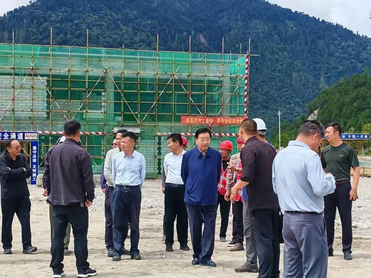 湖(hu)南省一建(jian)園(yuan)林(lin)建(jian)設(shè)(she)有(you)限(xian)公(gong)司(si)