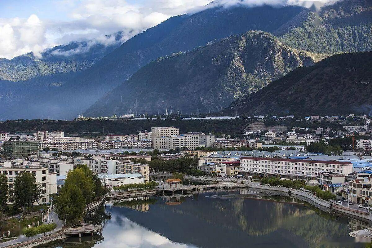 湖南(nan)省(sheng)一建園林建(jian)設(shè)(she)有(you)限公(gong)司(si) 湖南省(sheng)一(yi)建(jian)園(yuan)林(lin)建設(shè)有(you)限(xian)公(gong)司